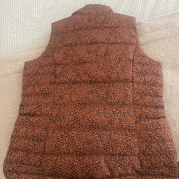 Lands End puffer Vest brand new - Picture 4 of 5